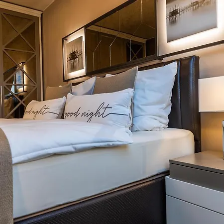 Luxuswohnung Mit Tiefgarage In Nähe Messe-bmw-porsche-dhl-flughafen * Leipzig